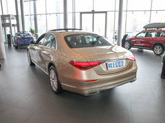 2023款 S 400 L 商务型 
