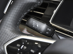 2023款 改款 330TSI 两驱旗舰版