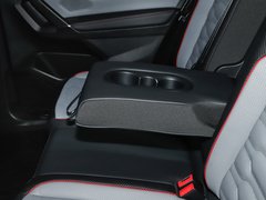 2023款 改款 330TSI 两驱尊崇旗舰版