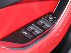 2023款 2.0T 250PS R-DYNAMIC S进取运动版