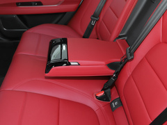 2023款 2.0T 250PS R-DYNAMIC S进取运动版