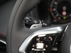 2023款 2.0T 250PS R-DYNAMIC S进取运动版