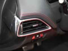 2023款 2.0T 250PS R-DYNAMIC S进取运动版