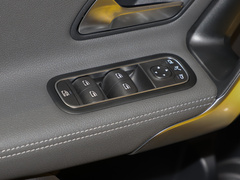 2023款 AMG A 35 4MATIC 灿日特别版