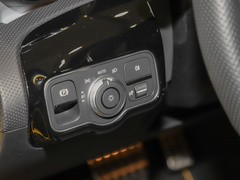 2023款 AMG A 35 4MATIC 灿日特别版