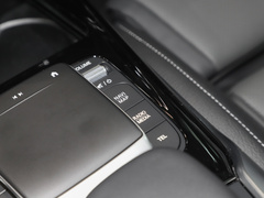 2023款 AMG A 35 4MATIC 灿日特别版