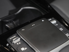 2023款 AMG A 35 4MATIC 灿日特别版