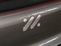 2023款 100kWh Lux四驱版