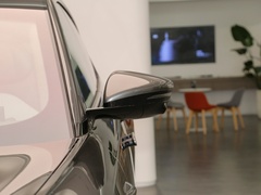 2023款 100kWh Lux四驱版