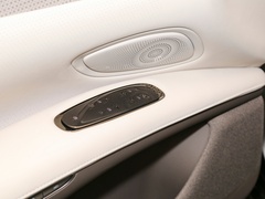 2023款 100kWh Lux四驱版
