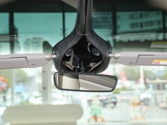 2023款 100kWh Lux四驱版