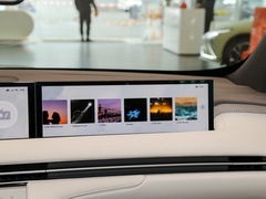 2023款 100kWh Lux四驱版