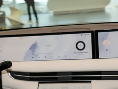 2023款 100kWh Lux四驱版