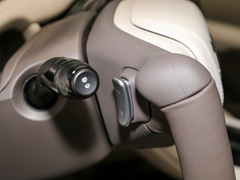 2023款 100kWh Lux四驱版