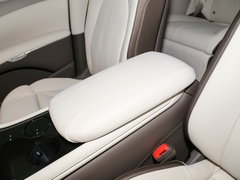 2023款 100kWh Lux四驱版