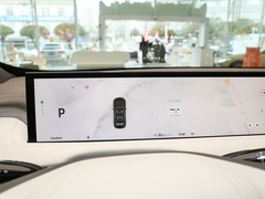 2023款 100kWh Lux四驱版