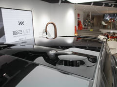 2023款 100kWh Lux四驱版