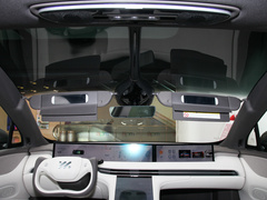 2023款 100kWh Lux四驱版
