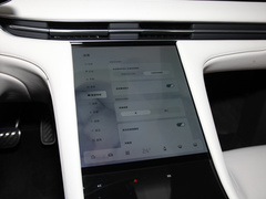 2023款 100kWh Lux四驱版