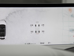 2023款 100kWh Lux四驱版