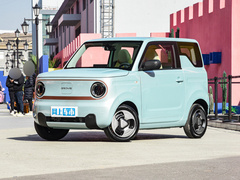 2023款 熊猫mini 新春版宝藏熊