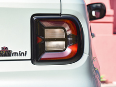 2023款 熊猫mini 新春版宝藏熊