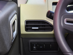 2023款 熊猫mini 新春版宝藏熊