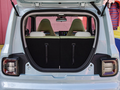 2023款 熊猫mini 新春版宝藏熊
