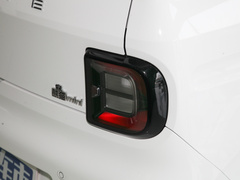 2023款 熊猫mini 新春版宝藏熊