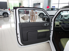 2023款 熊猫mini 新春版宝藏熊