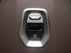2023款 740Li 领先型 M运动套装