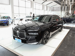 2023款 740Li 尊享型 M运动套装