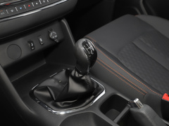 2023款 2.0L 手动 标轴 奋斗版
