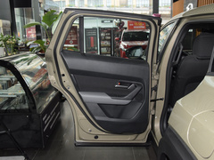 2023款 2.0L 驭行版