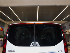 2023款 2.0T 创客版 手动短轴低顶 3座