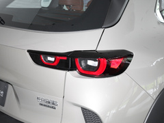 2023款 2.5L 尊行版