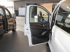 2022款 V 260 L 长轴距豪华版