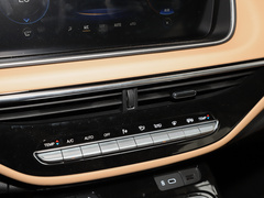 2023款 PRO 270T DCT尊贵版