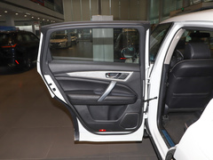 2023款 370TURBO 两驱豪华版