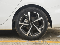 2023款 1.5L CVT旗舰版