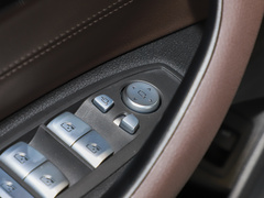2023款 sDrive25i M运动曜夜版