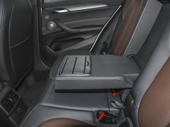 2023款 sDrive 25i 曜熠版