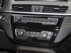 2023款 sDrive 25i 曜熠版