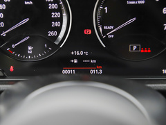 2023款 sDrive 25i 曜熠版