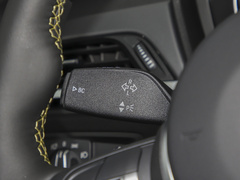 2023款 sDrive 25i 曜熠版