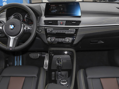 2023款 sDrive 25i 曜熠版
