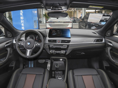 2023款 sDrive 25i 曜熠版