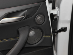 2023款 sDrive 25i 曜熠版