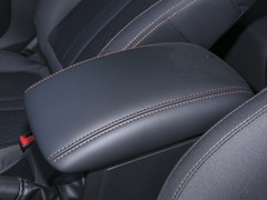 2023款 2.0L 手动 长轴 奋斗版