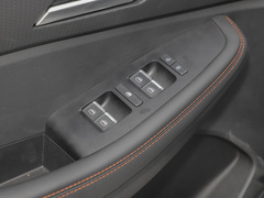 2023款 2.0L 手动 长轴 奋斗版